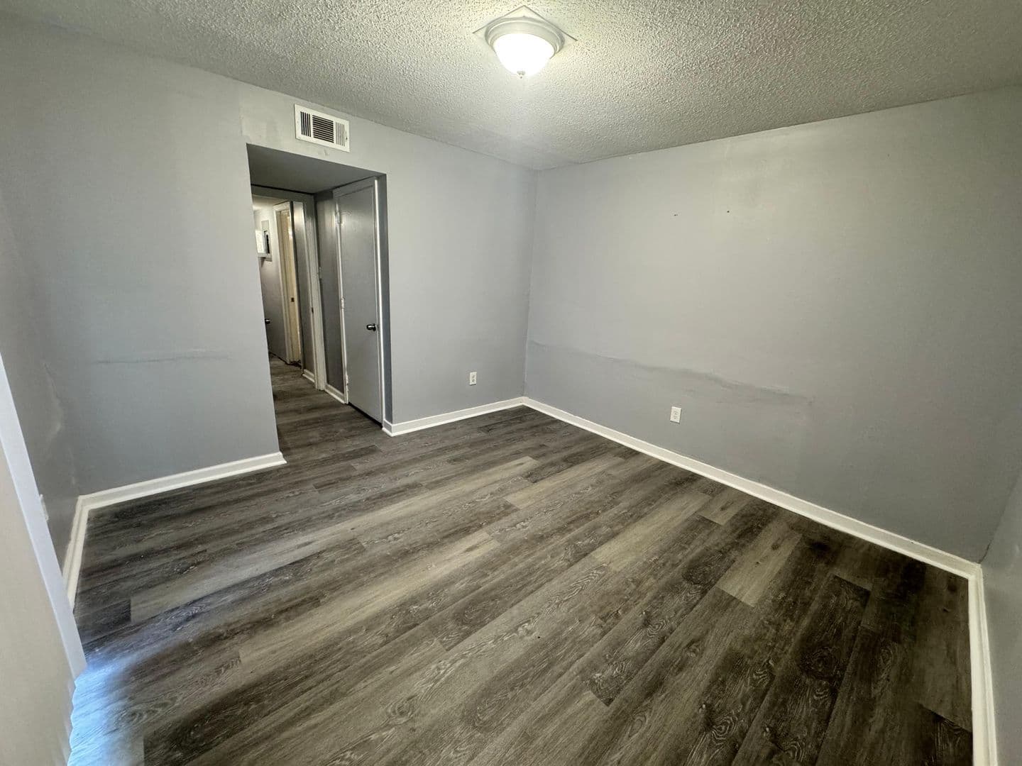 Jackson Apartment: 225 W McDowell Road