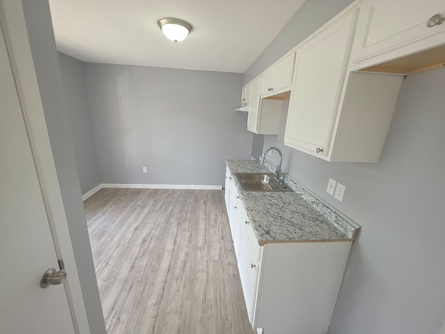 Jackson Apartment: 1505 North West Street - F7