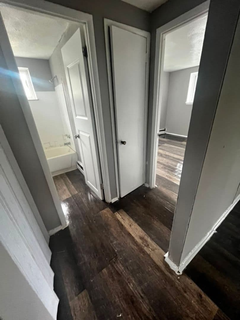 East Cleveland Apartment: 13540 Superior Rd