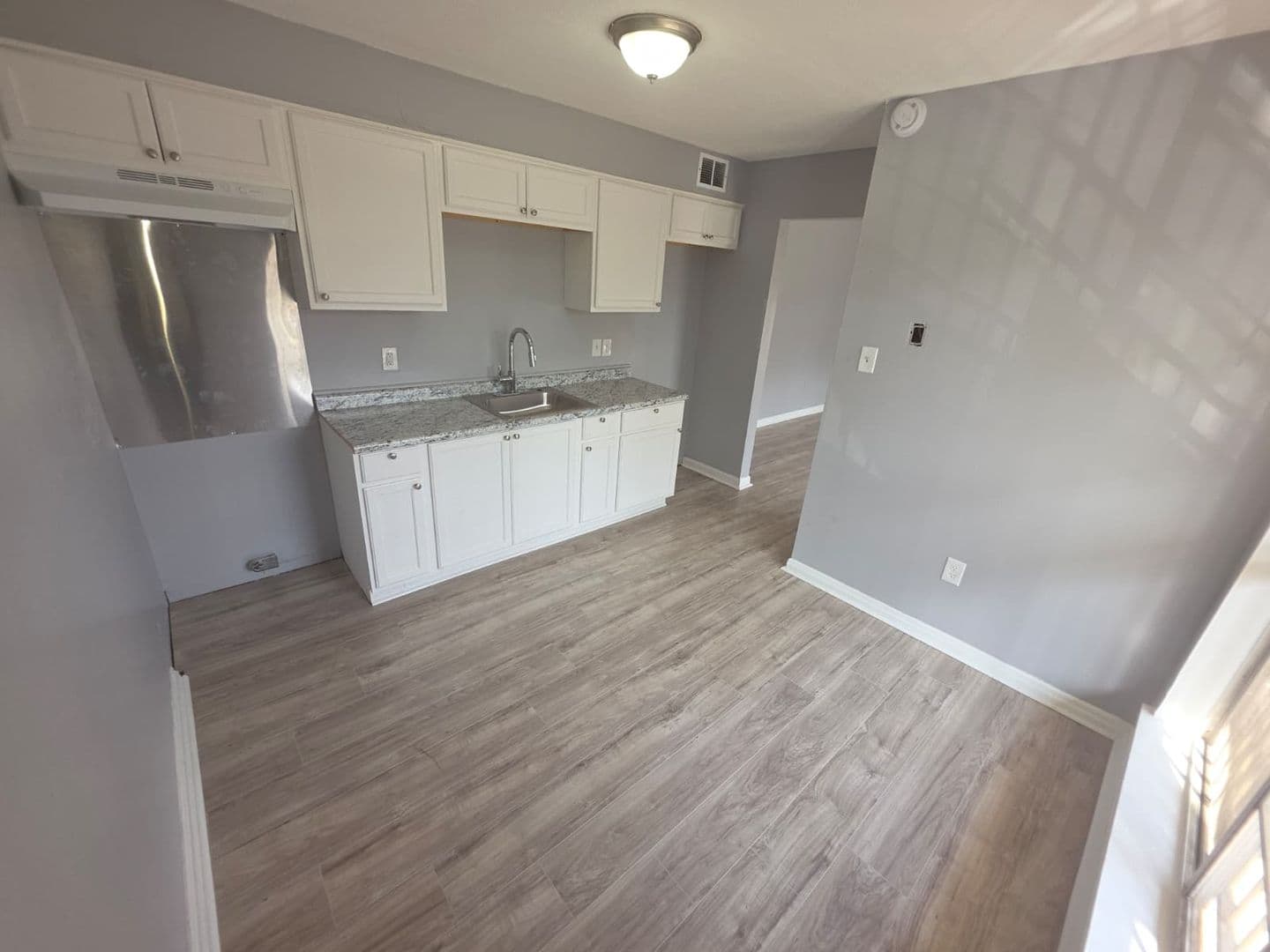 Jackson Apartment: 1505 North West Street - F7
