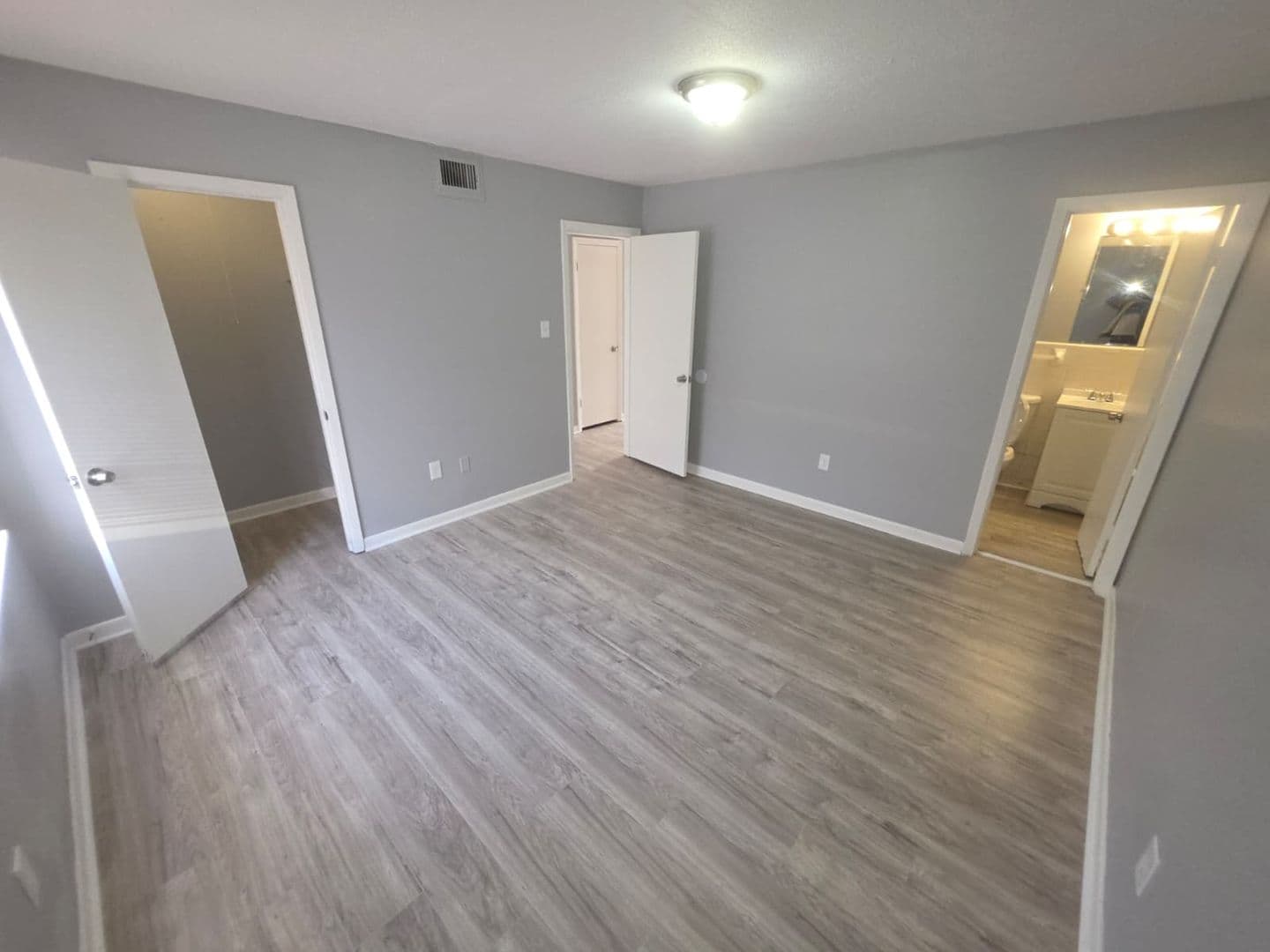 Jackson Apartment: 1505 North West Street - F7