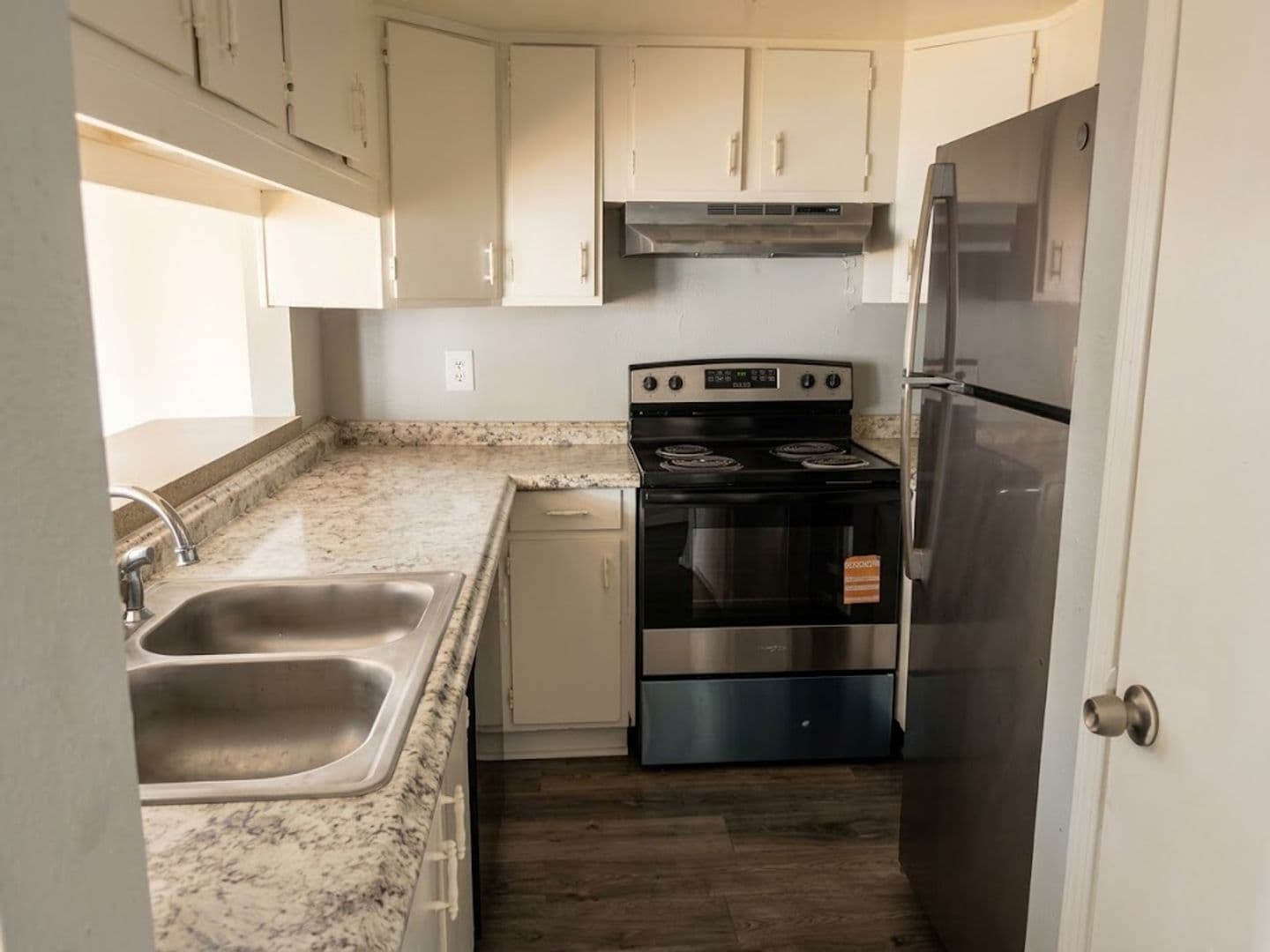 Jackson Apartment: 225 W McDowell Road
