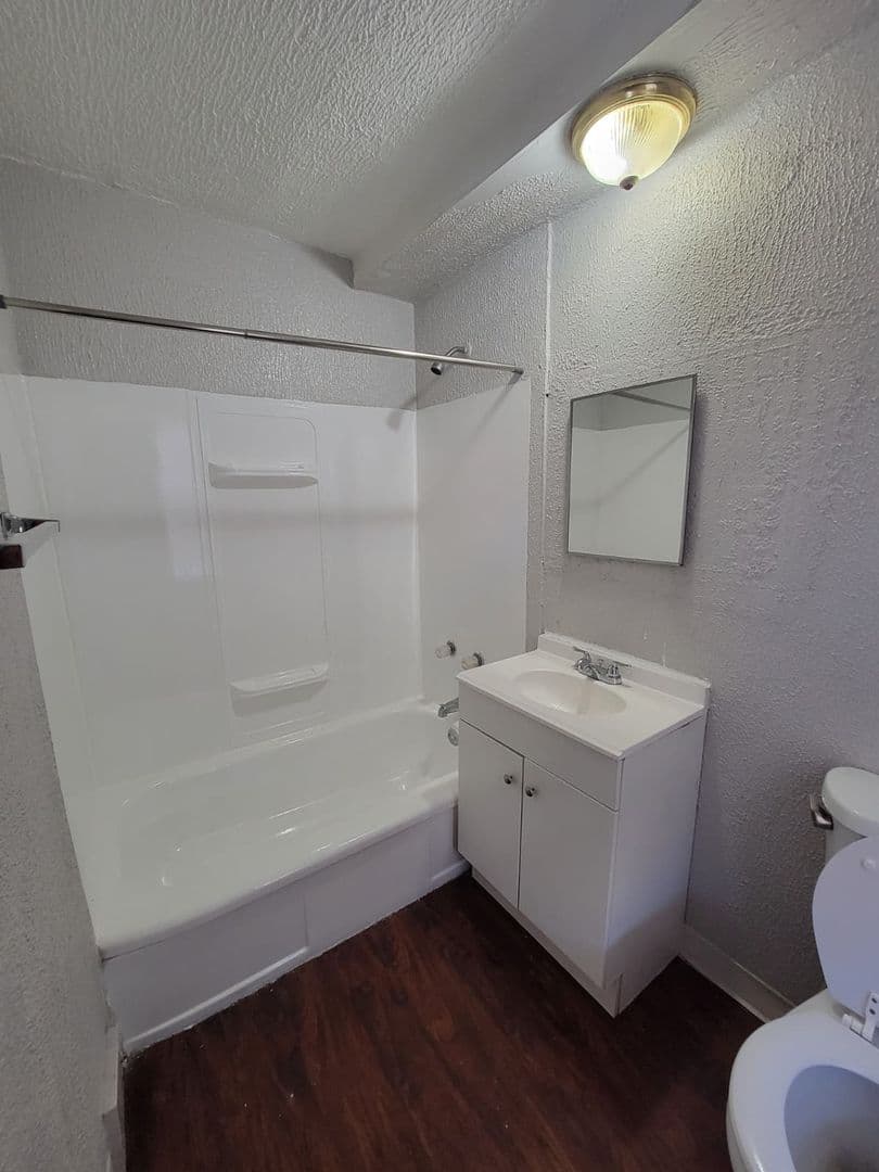 East Cleveland Apartment: 13984 Superior Rd