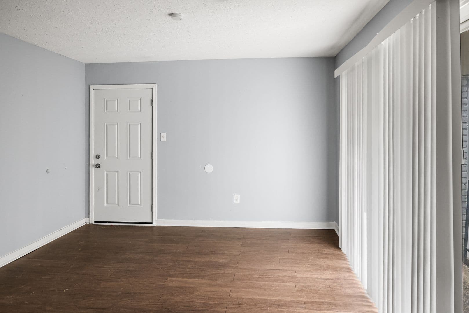 Jackson Apartment: 225 W McDowell Road