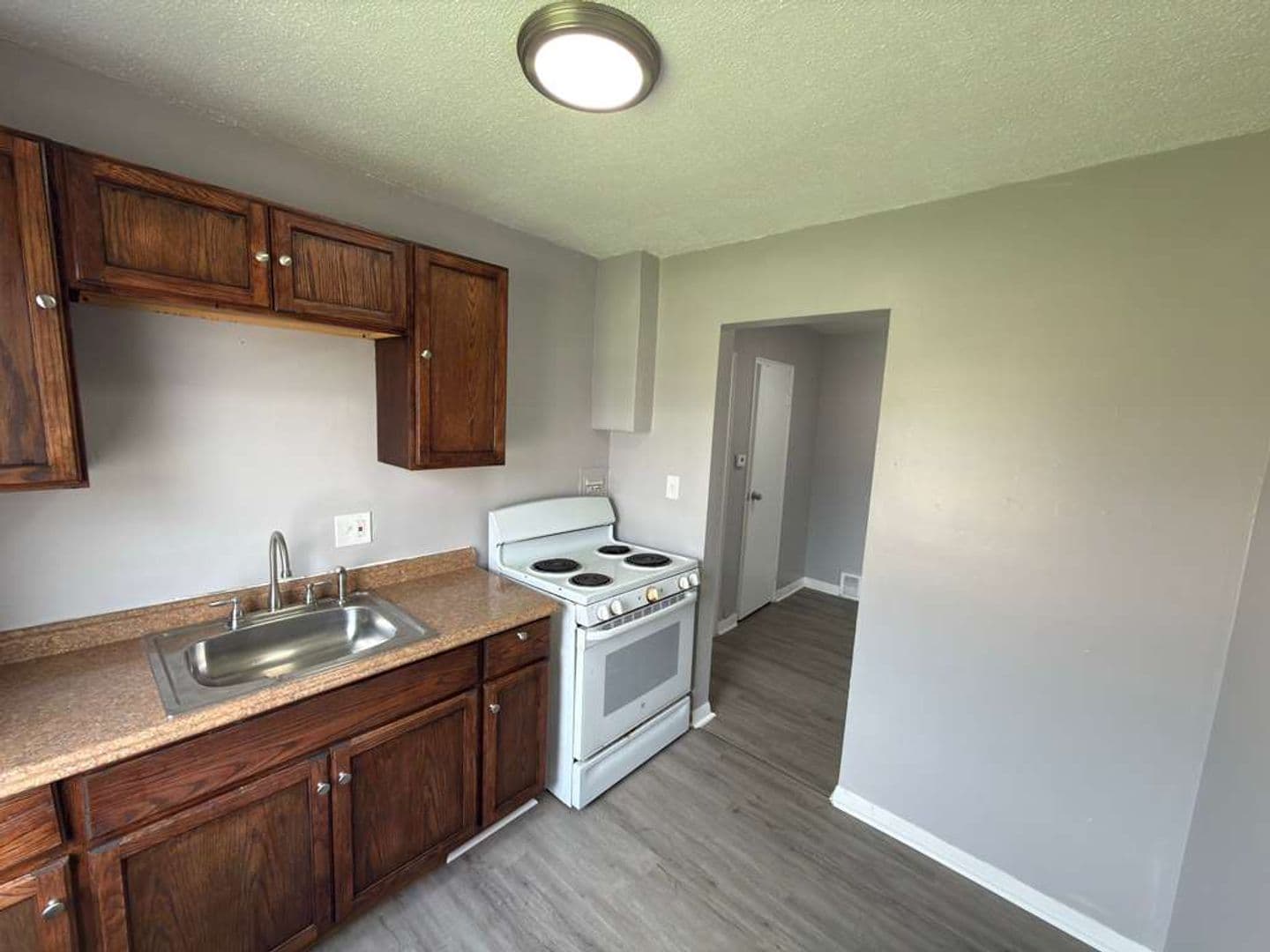 East Cleveland Apartment: 13984 Superior Rd