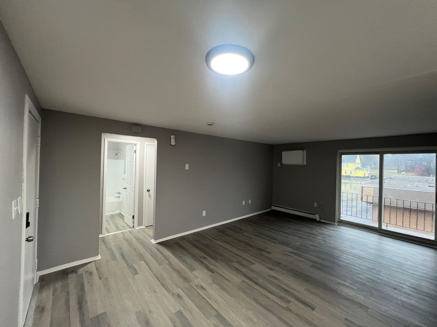 East Cleveland Apartment: 13540 Superior Rd