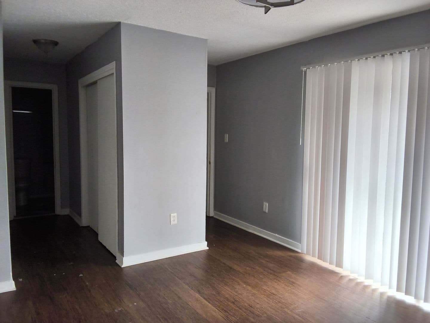 Jackson Apartment: 225 W McDowell Road