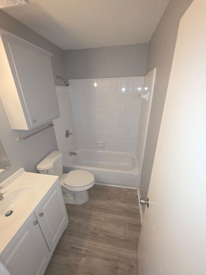 Jackson Apartment: 1505 North West Street - F7