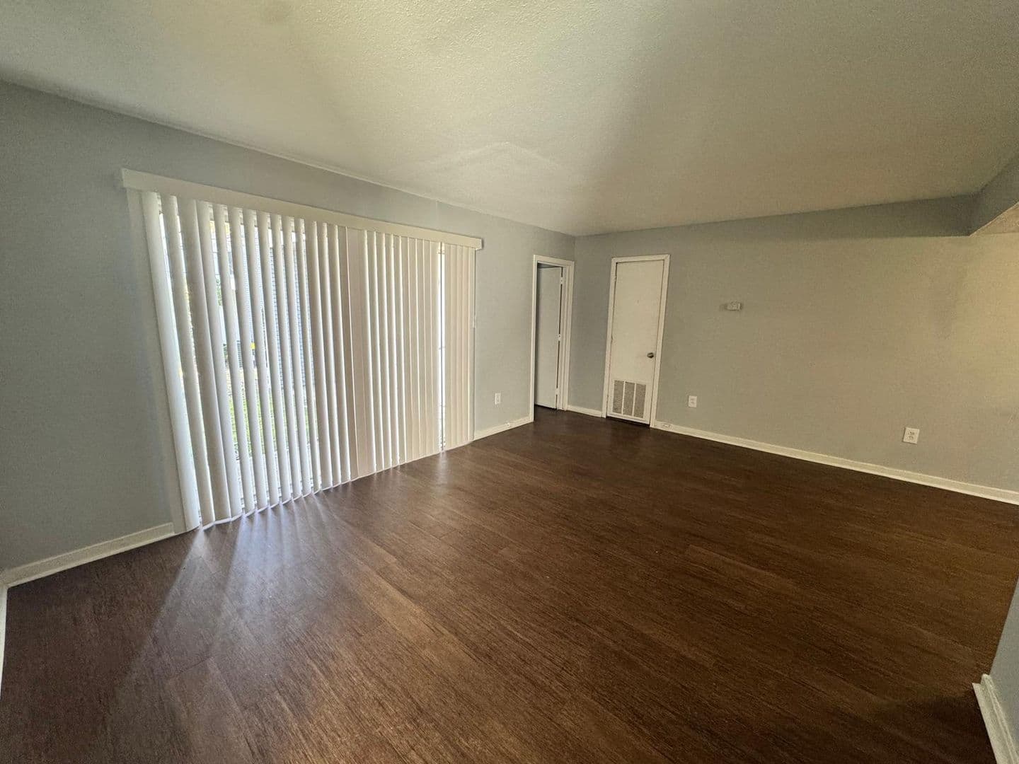 Jackson Apartment: 225 W McDowell Road
