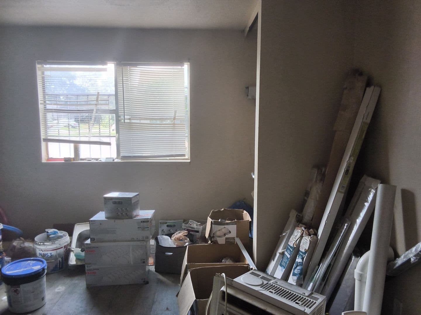 Jackson Apartment: 1505 North West Street - 126