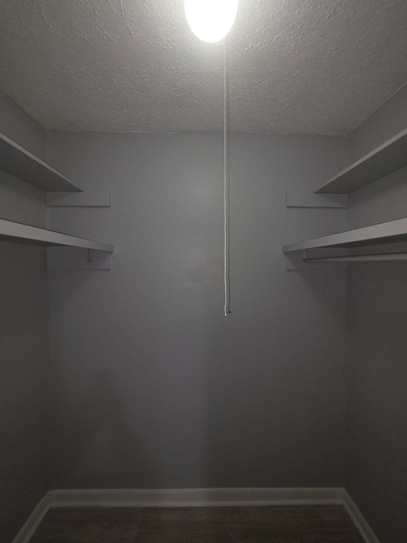 Jackson Apartment: 1505 North West Street - F7