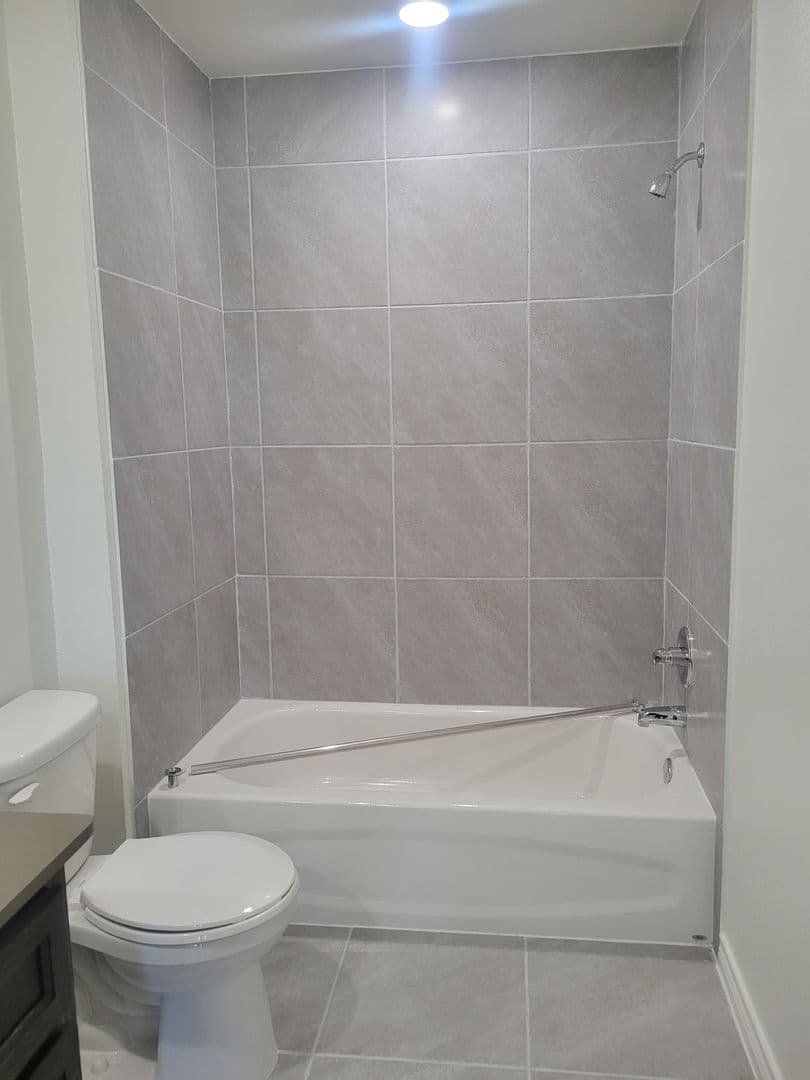 Temple Apartment: 2325 Zanoletti