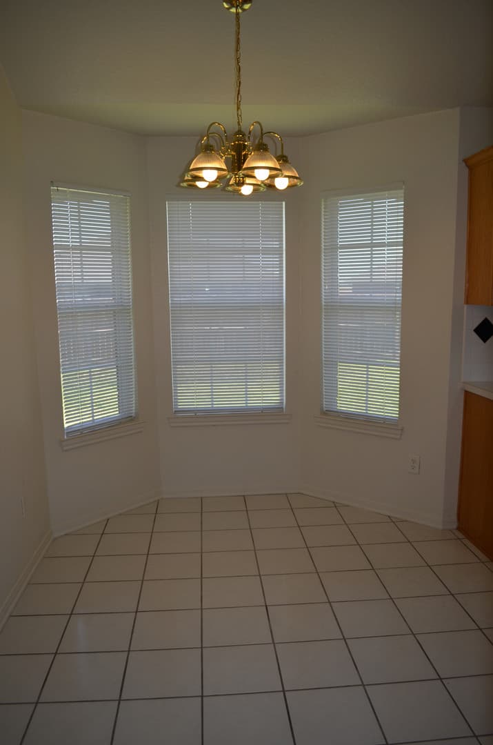 Killeen House: 4406 Esta Lee Dr.