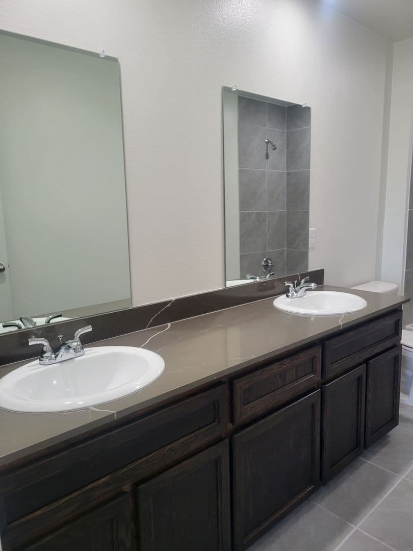 Temple Apartment: 2325 Zanoletti