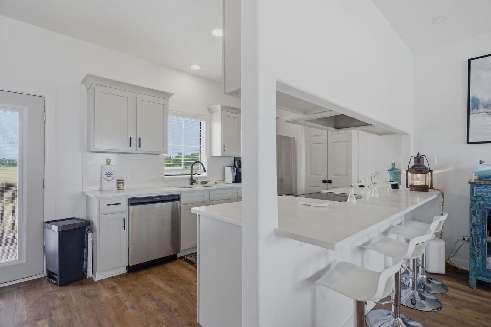 Sulphur House: 7238 Pirates Cove Ln