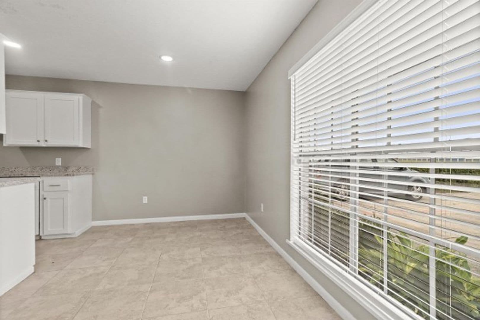 Lake Charles Apartment: 1101 Deesport St