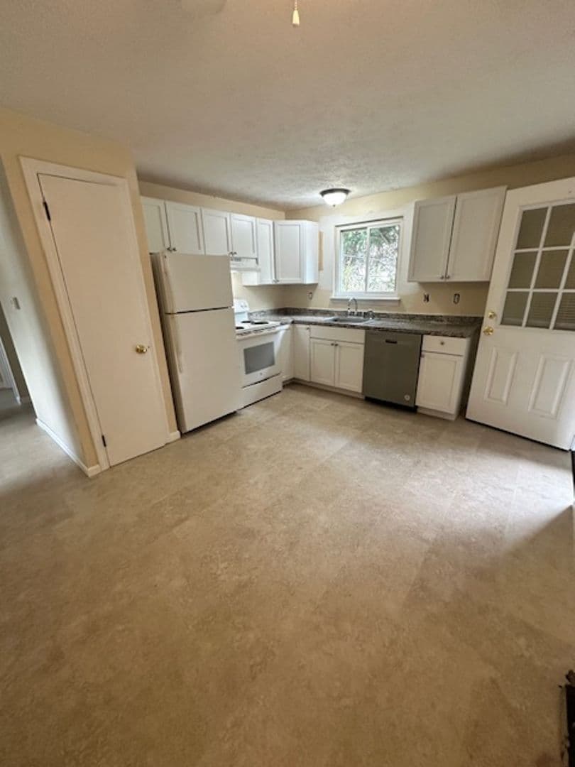 Stafford Springs Apartment: 28, 32, 34 Center Street