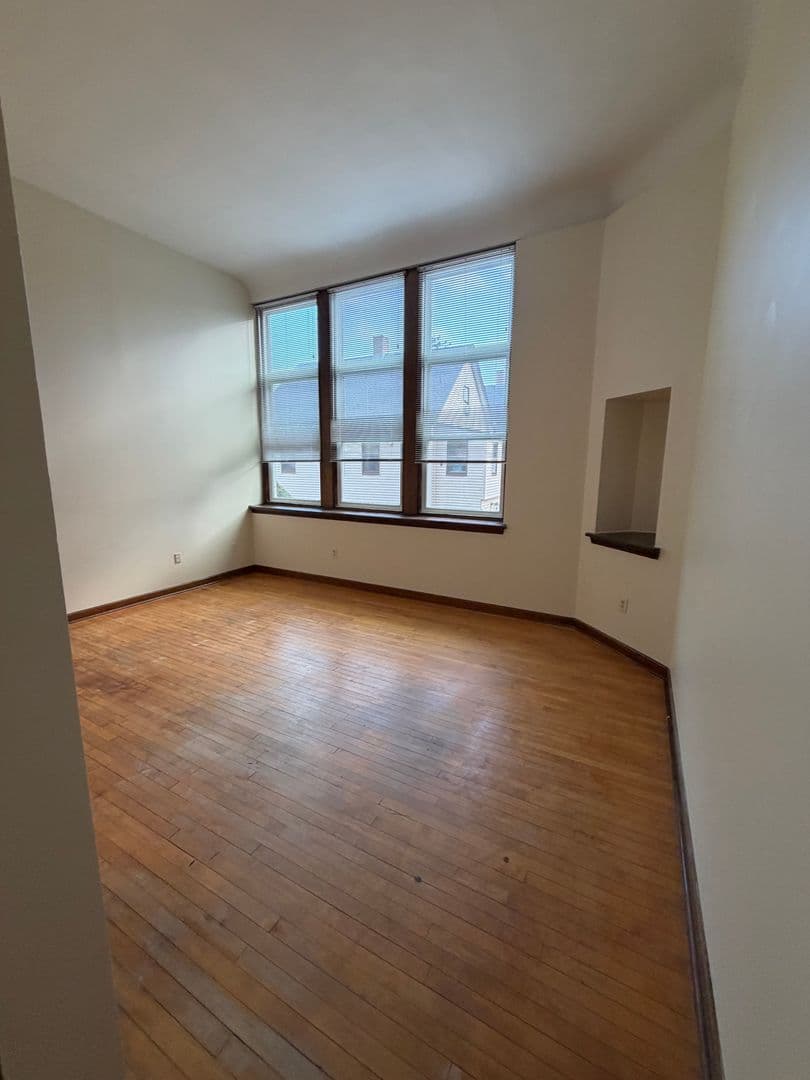 Torrington Apartment: 362 South Main Street