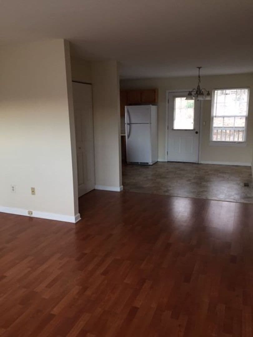 Norwich Apartment: 1-68 Woods Drive