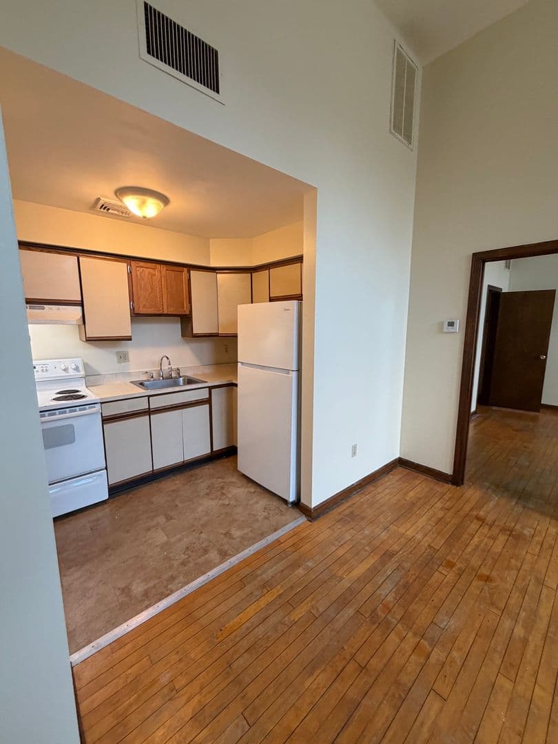 Torrington Apartment: 362 South Main Street