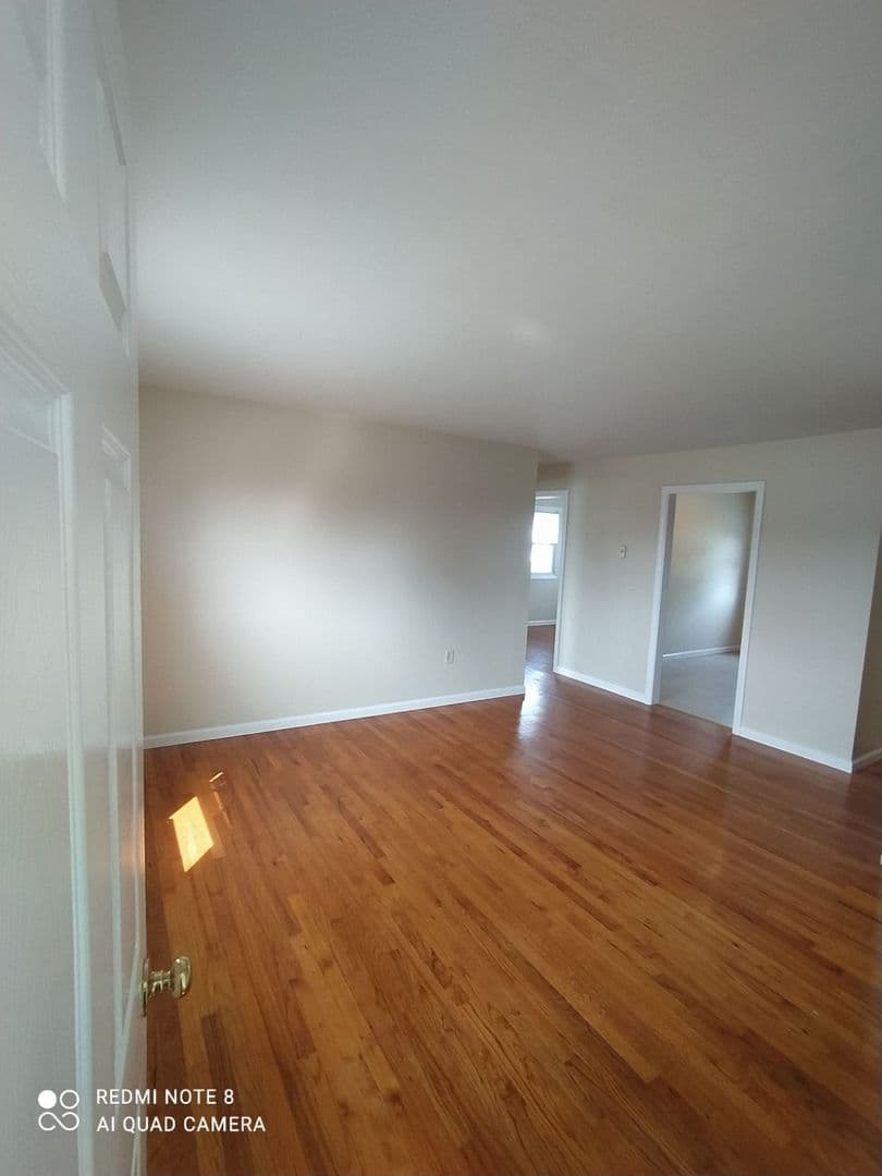 Westbrook Apartment: 1739-1749 Boston Post Road