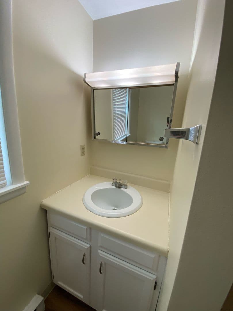 Pittsfield Apartment: 70, 74, 78 Springside Avenue