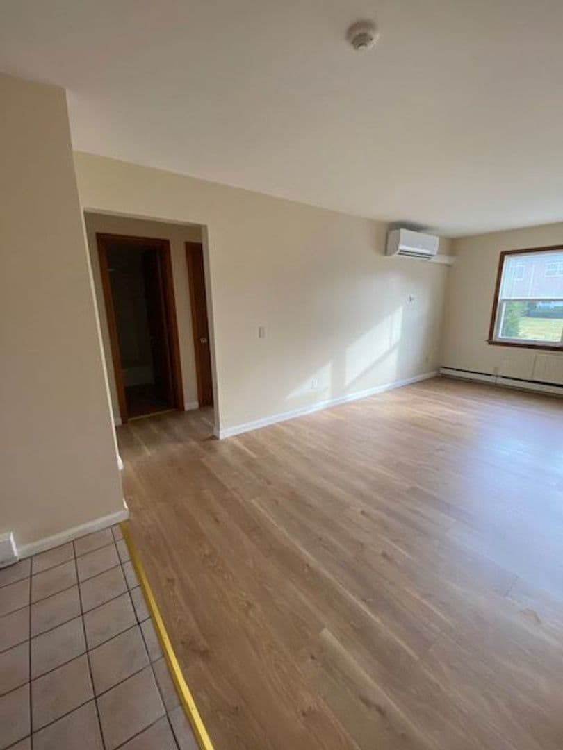 Dalton Apartment: 447 High Street