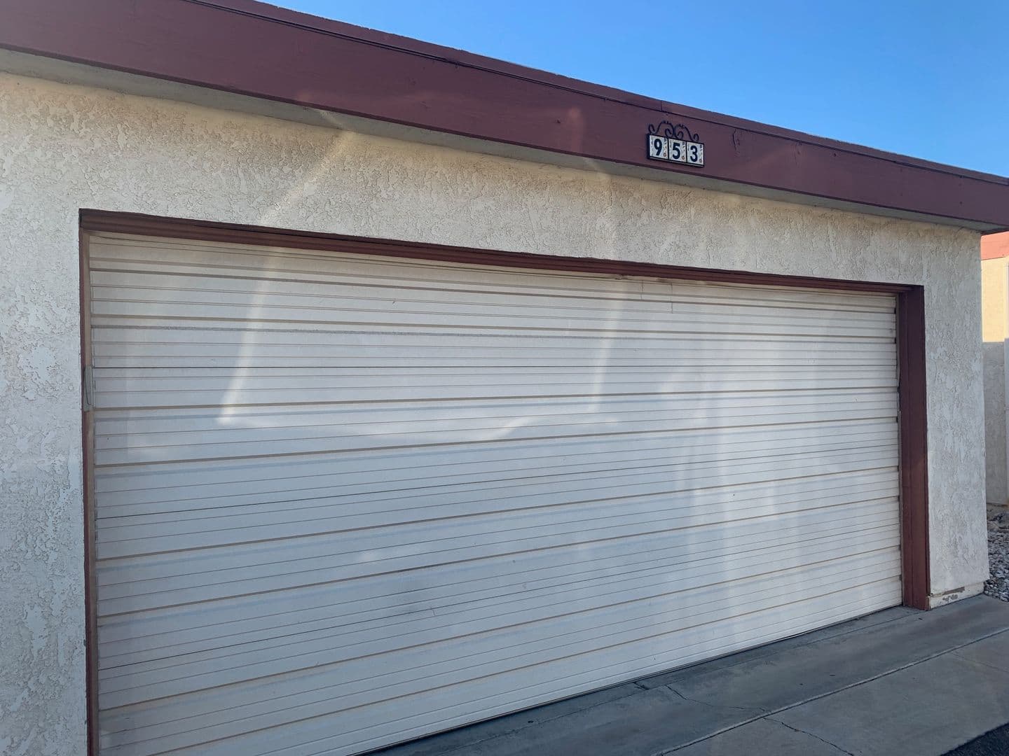 YUMA House: 953 W Cortez Ln