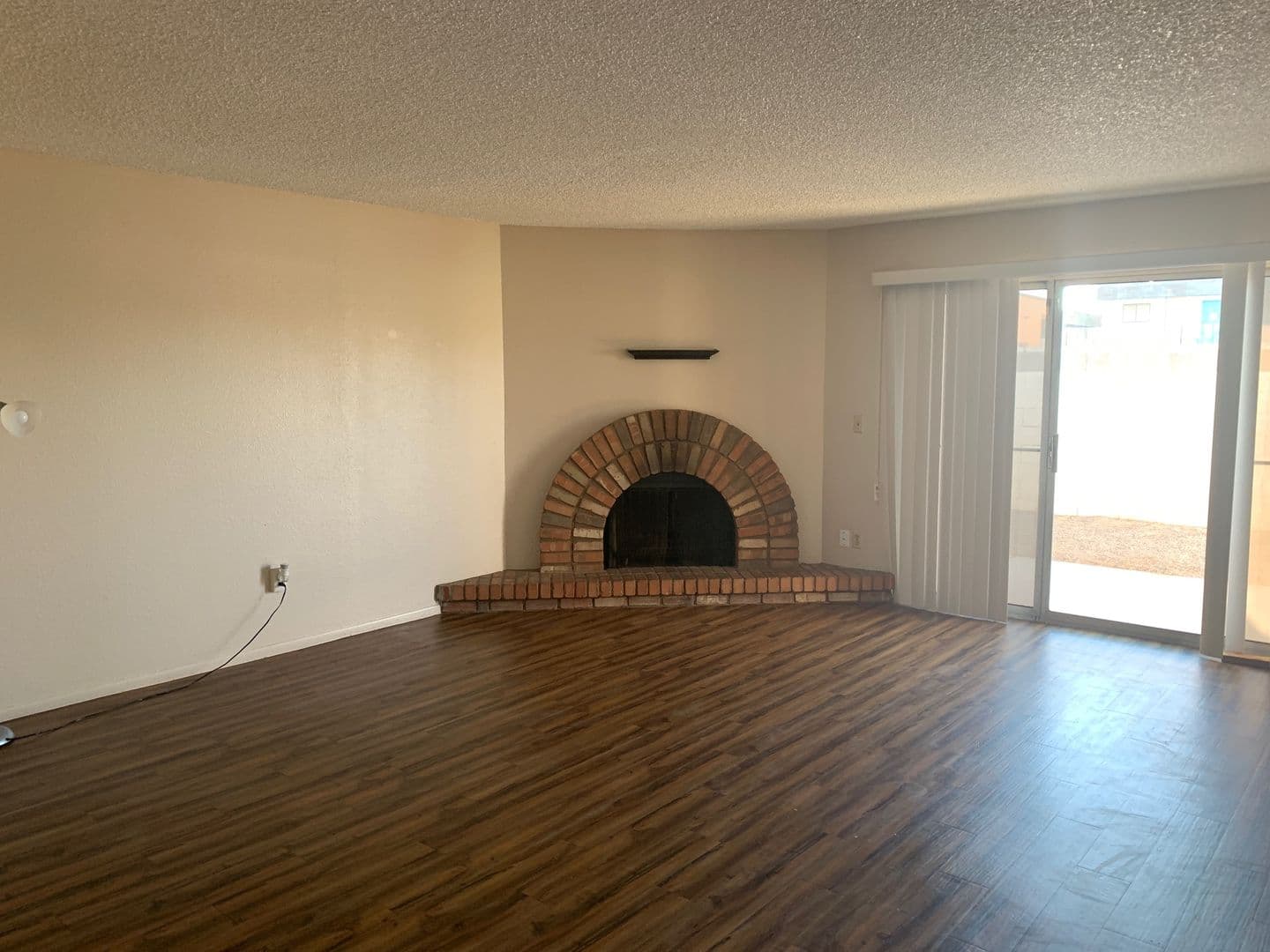YUMA House: 953 W Cortez Ln