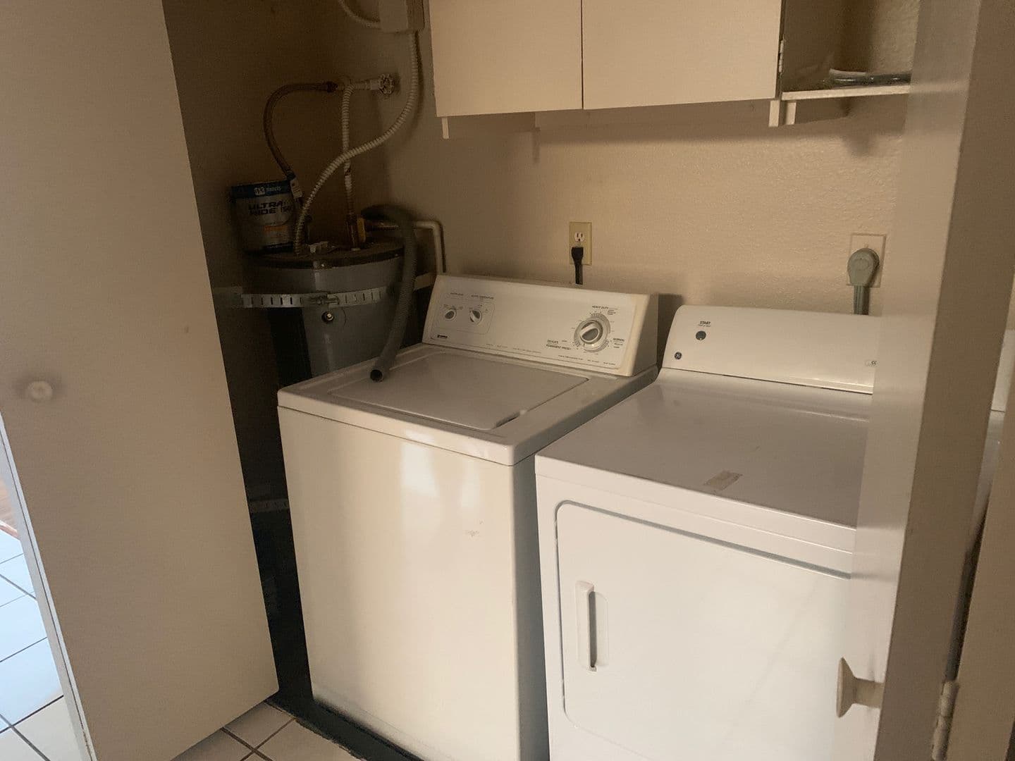 YUMA House: 953 W Cortez Ln