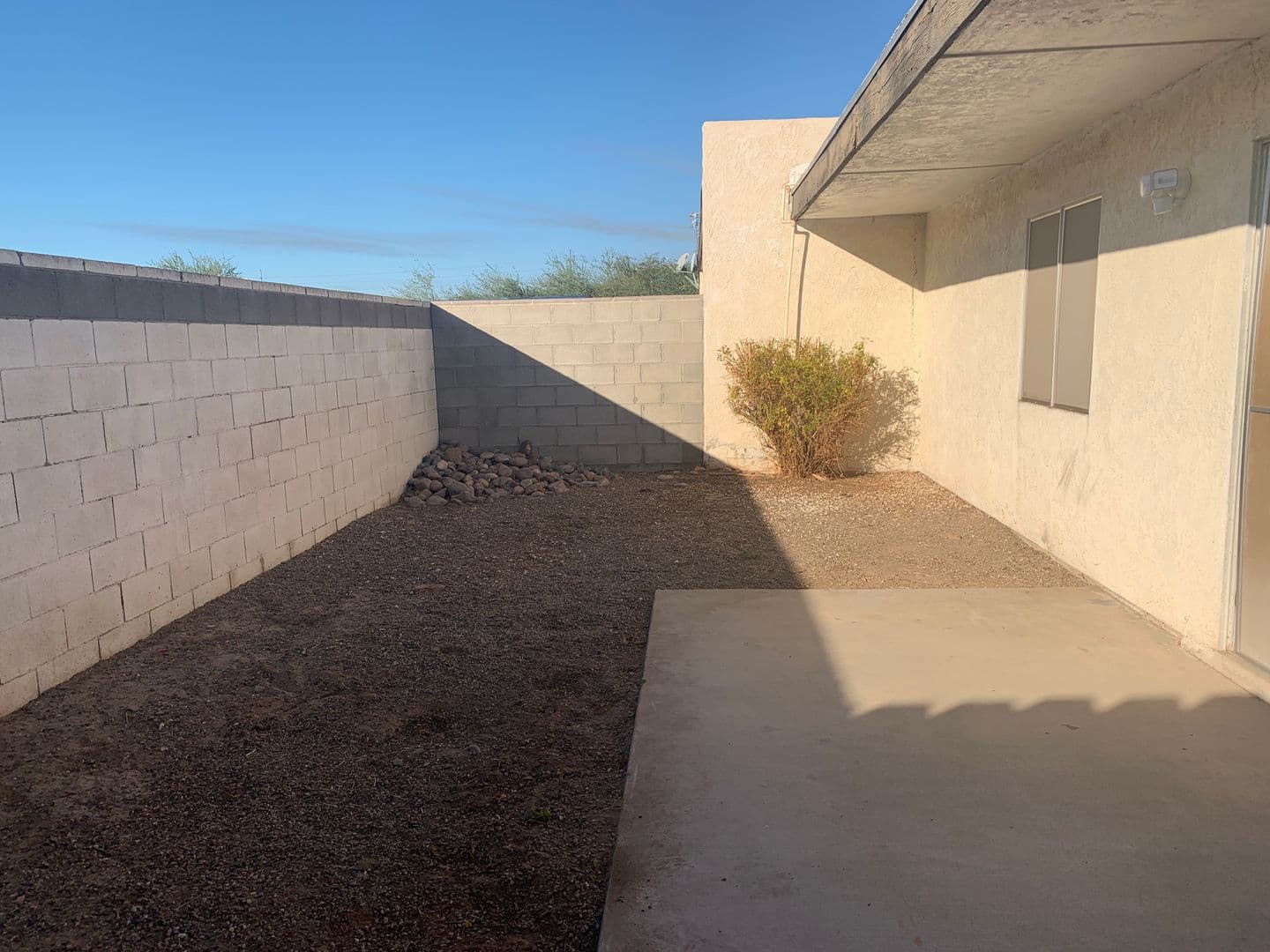 YUMA House: 953 W Cortez Ln