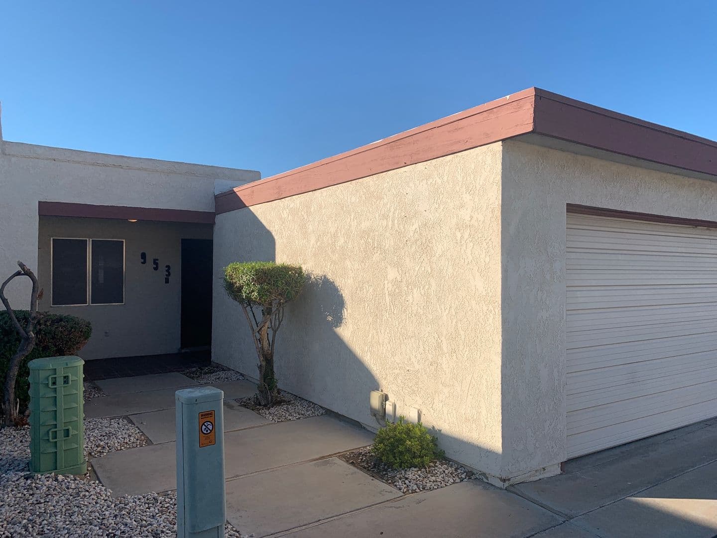 YUMA House: 953 W Cortez Ln