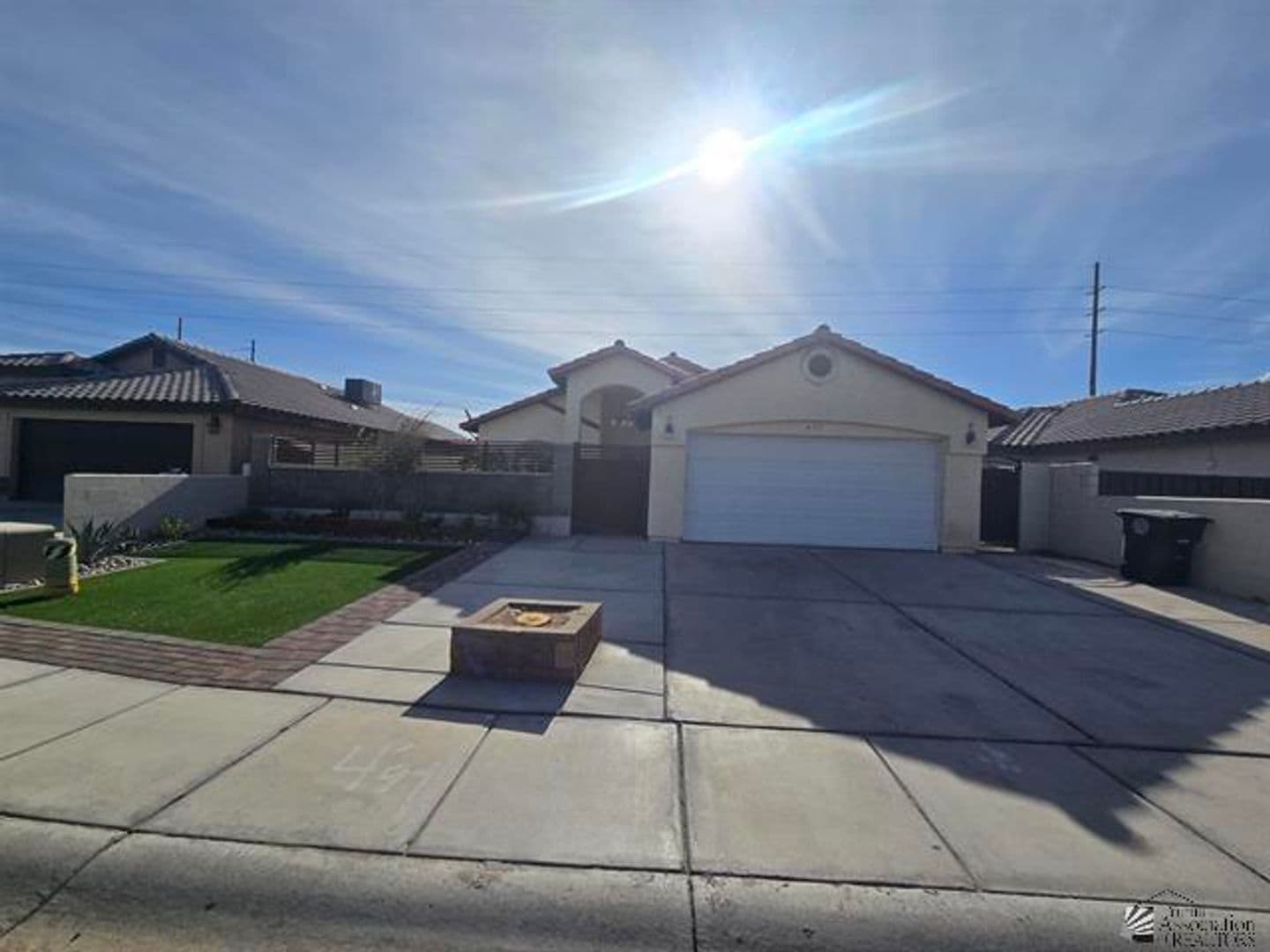San Luis House: 417 N San Juan Ln
