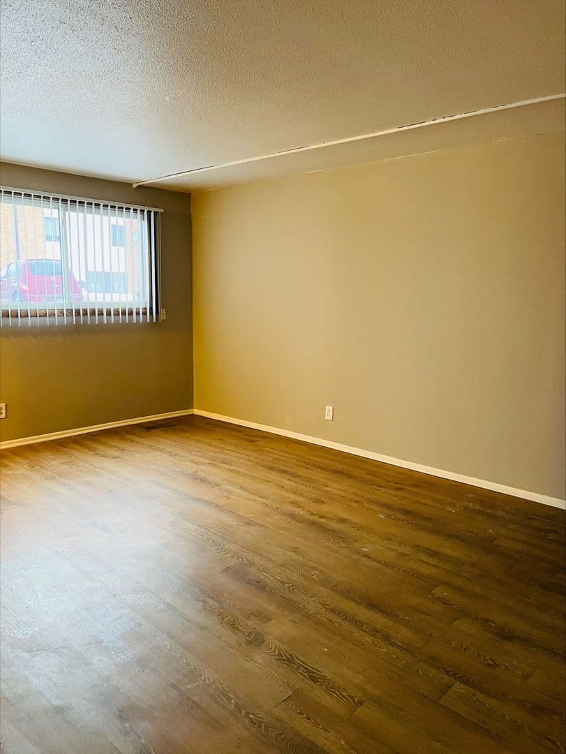 Fridley Apartment: 191 Island Park Drive NE