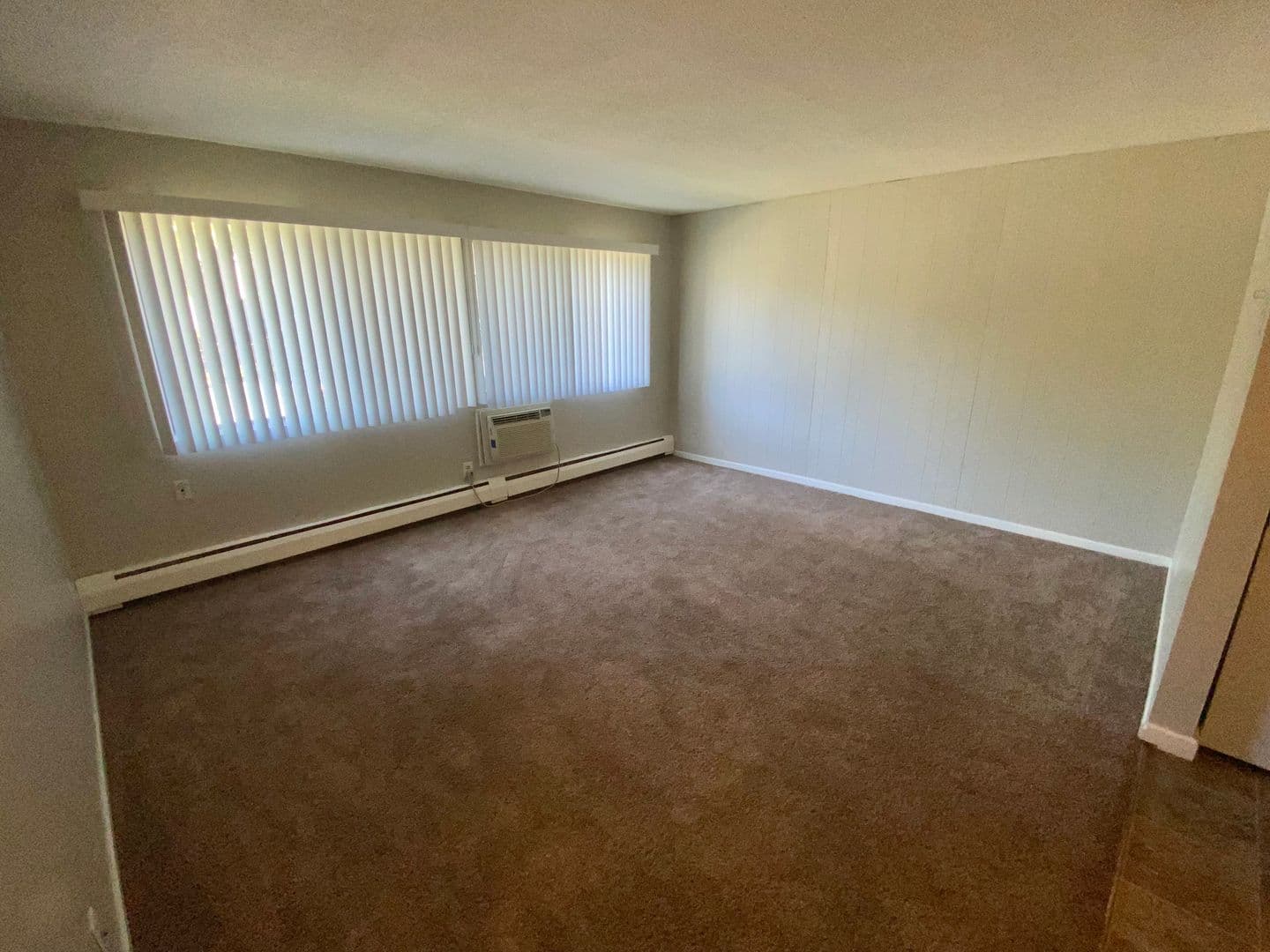 Minneapolis Apartment: 2747 Stevens Ave