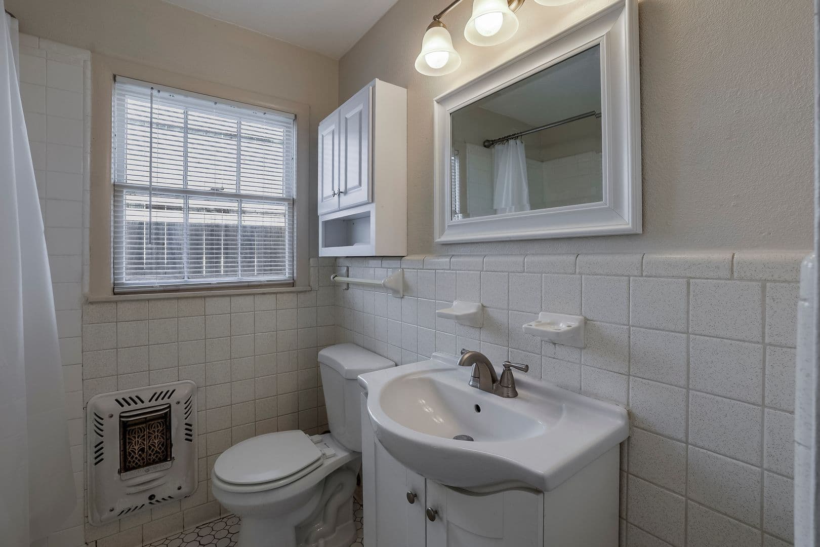 Fort Worth House: 3933 Dexter Ave