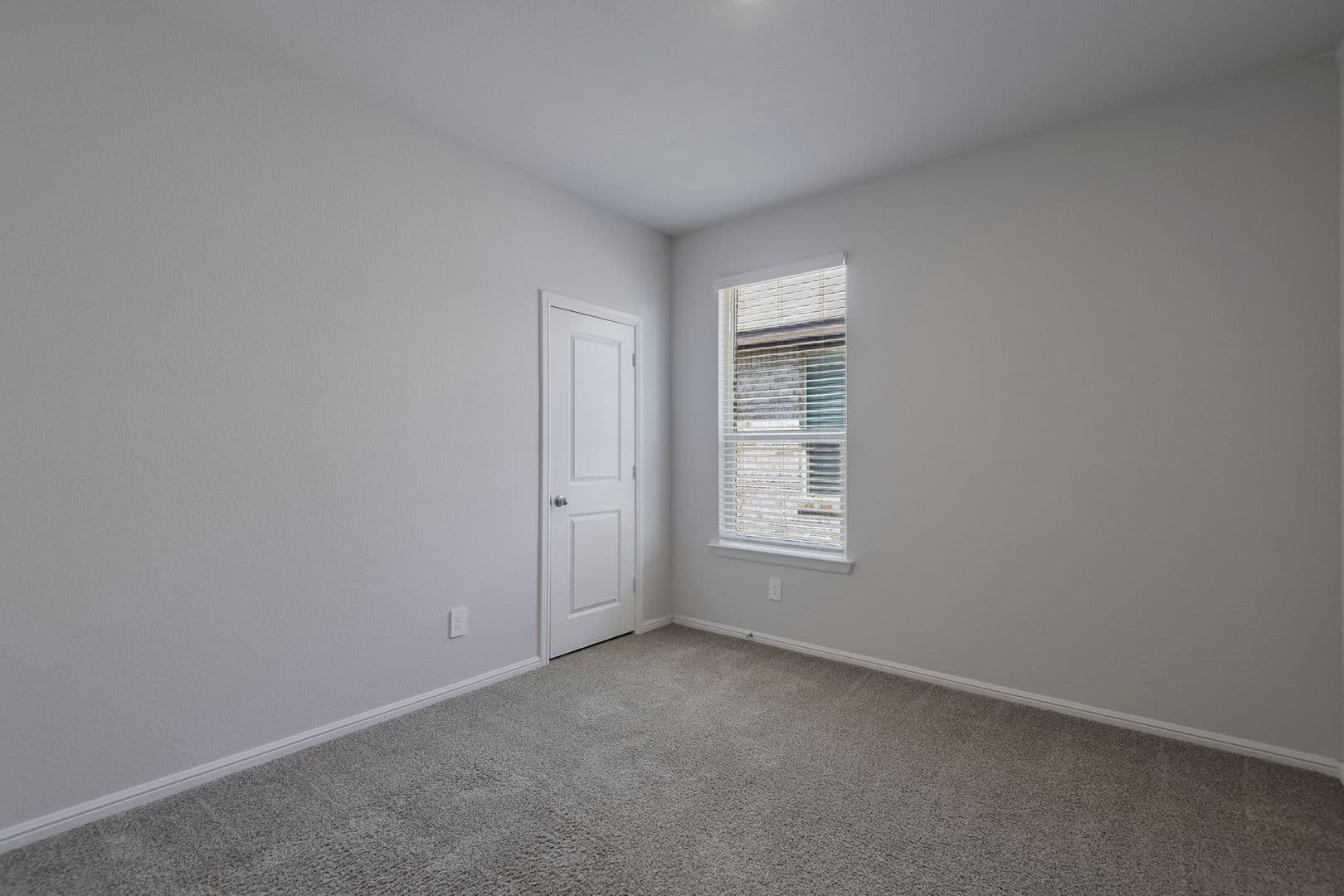 Fort Worth House: 8620 High Hill Drive