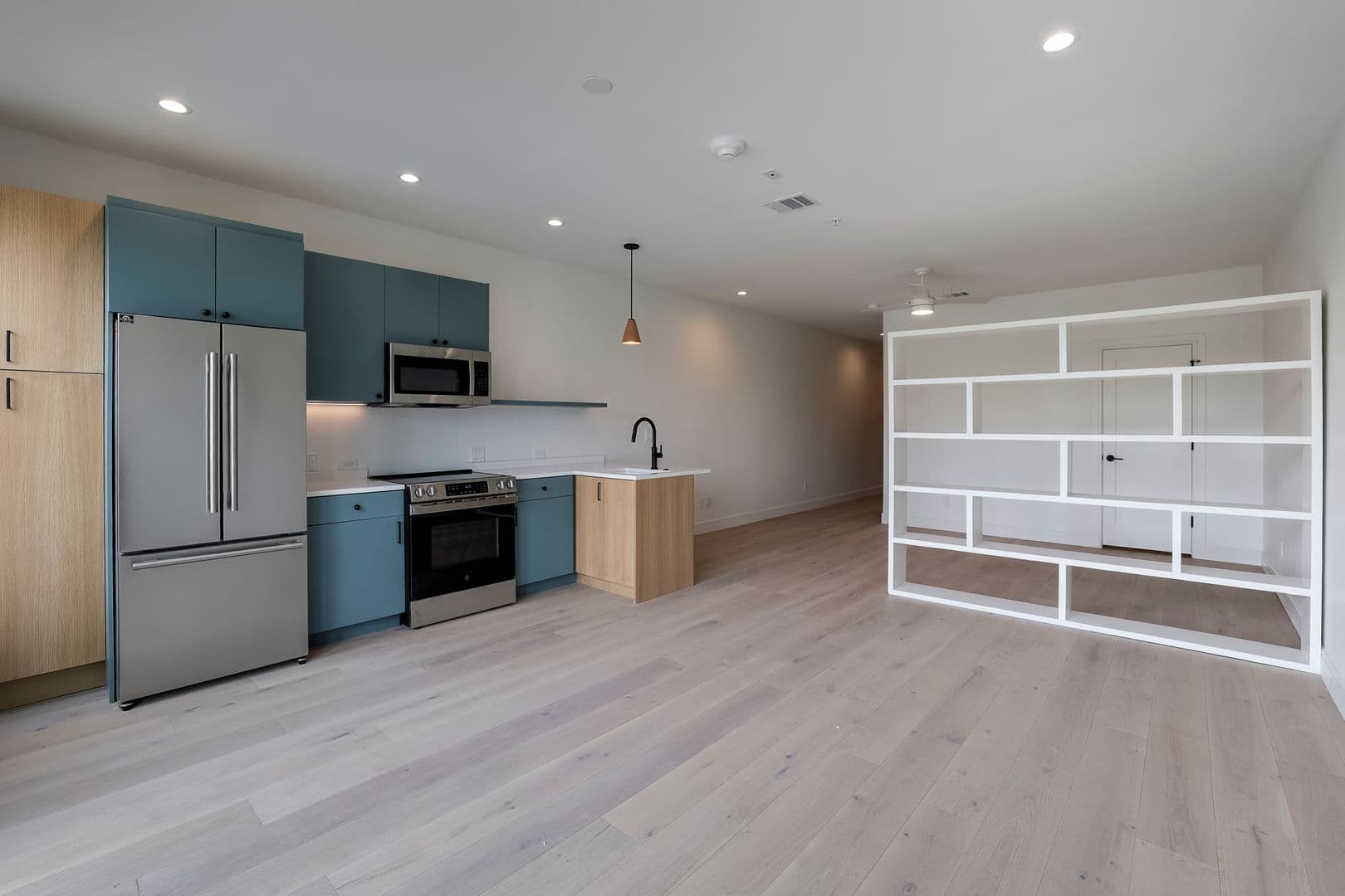 Fort Worth Apartment: 309 W. Daggett - The Studio #203