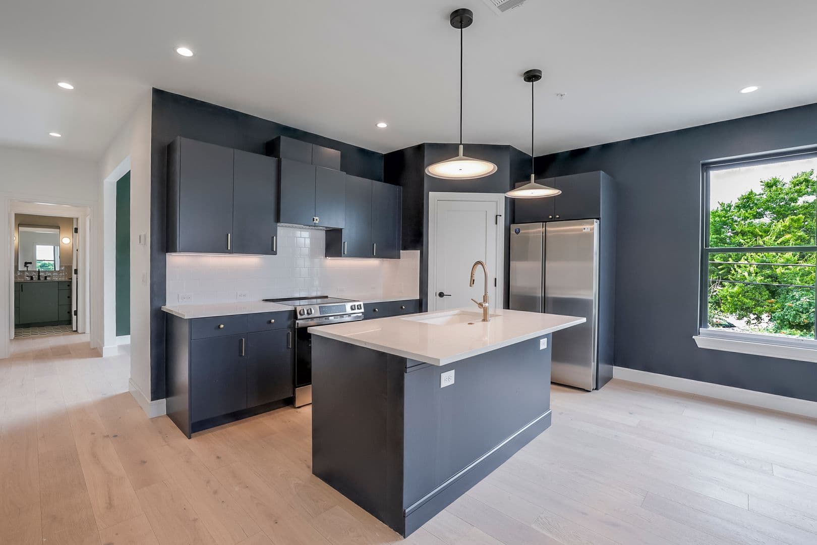Fort Worth Apartment: 309 W. Daggett - #207