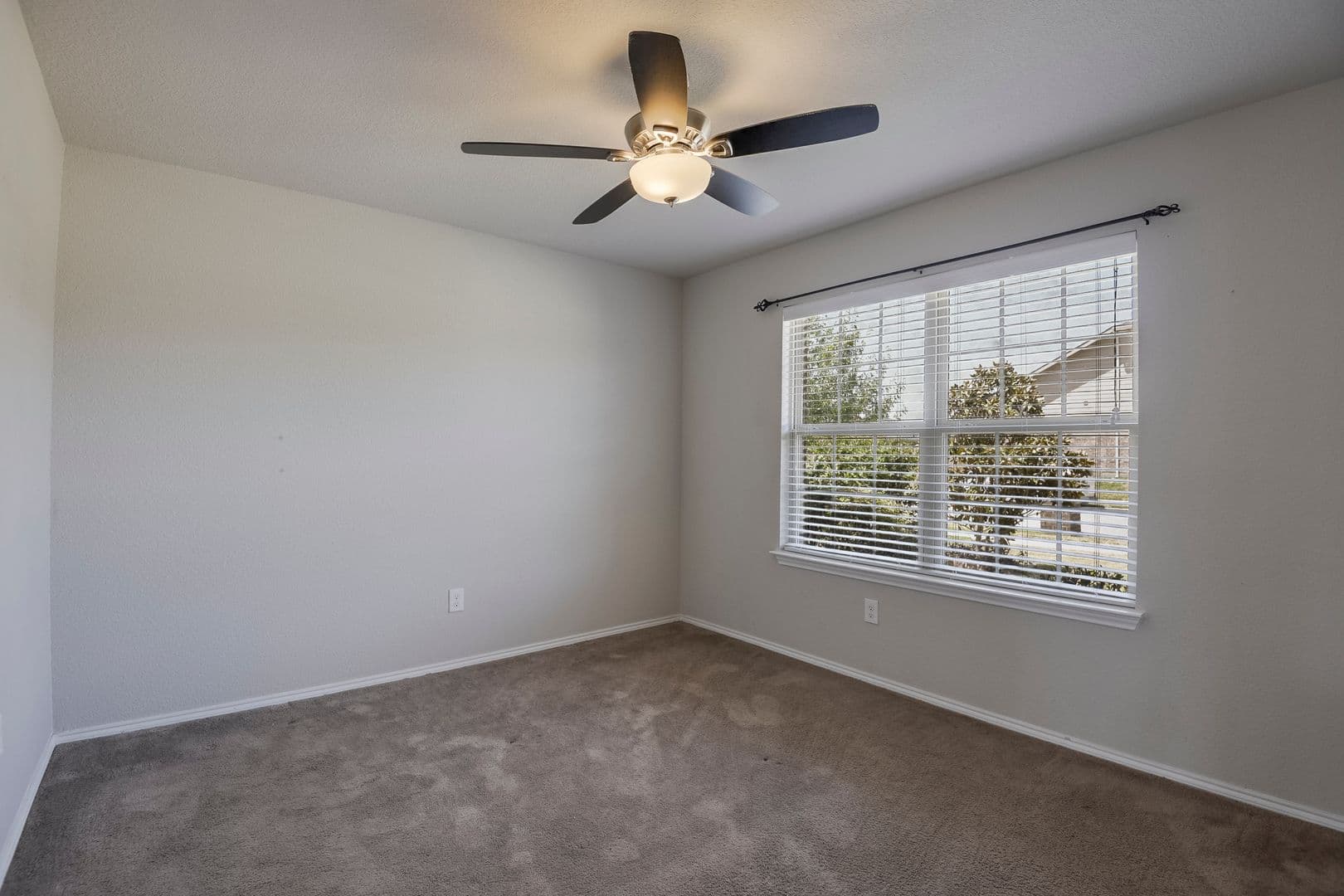 Fort Worth House: 10521 Hartley Lane