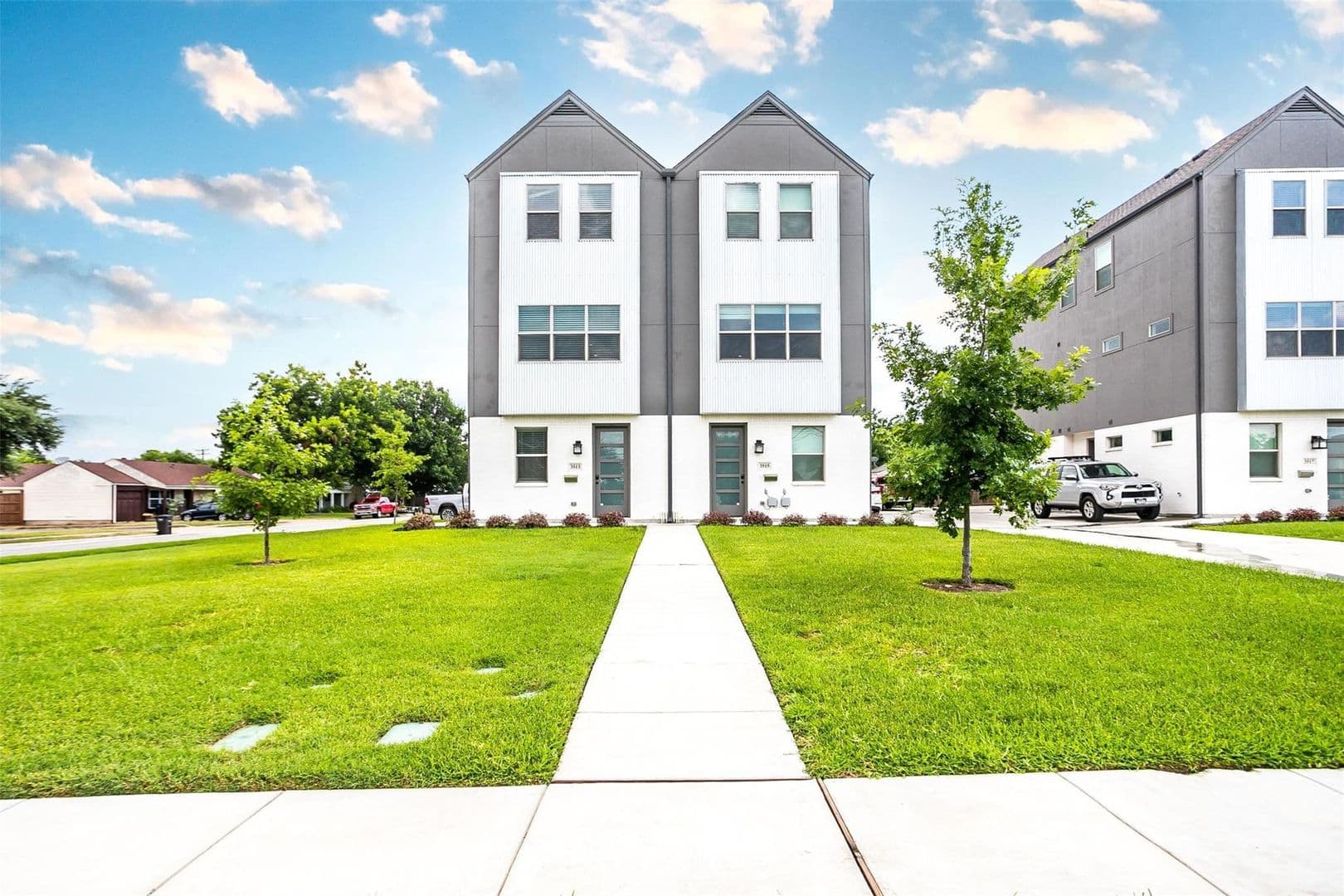 Fort Worth House: 3515 S Hills
