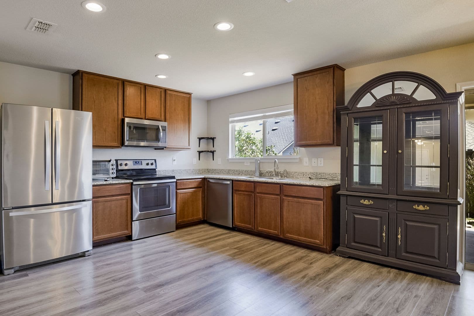 Fort Worth House: 10521 Hartley Lane
