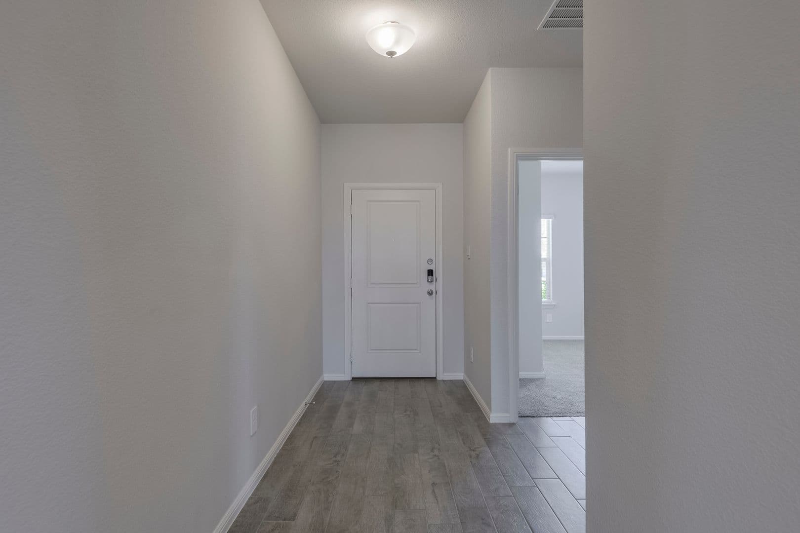 Fort Worth House: 8620 High Hill Drive