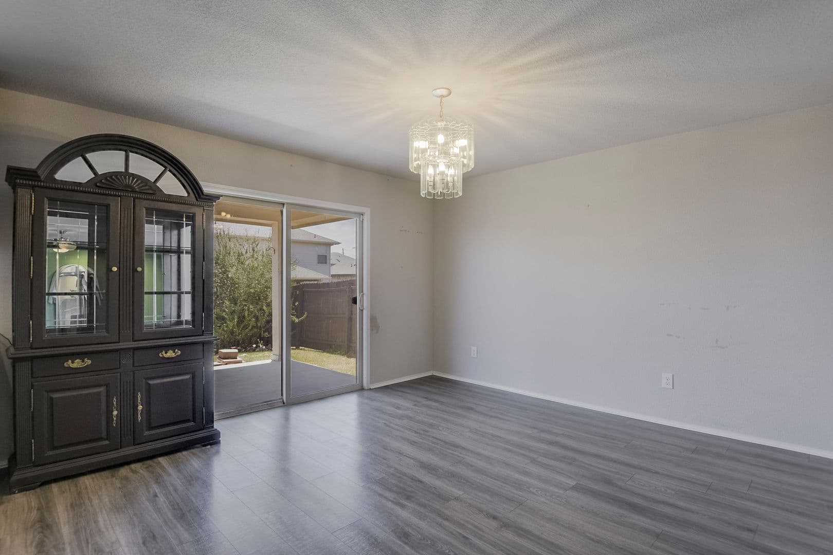 Fort Worth House: 10521 Hartley Lane