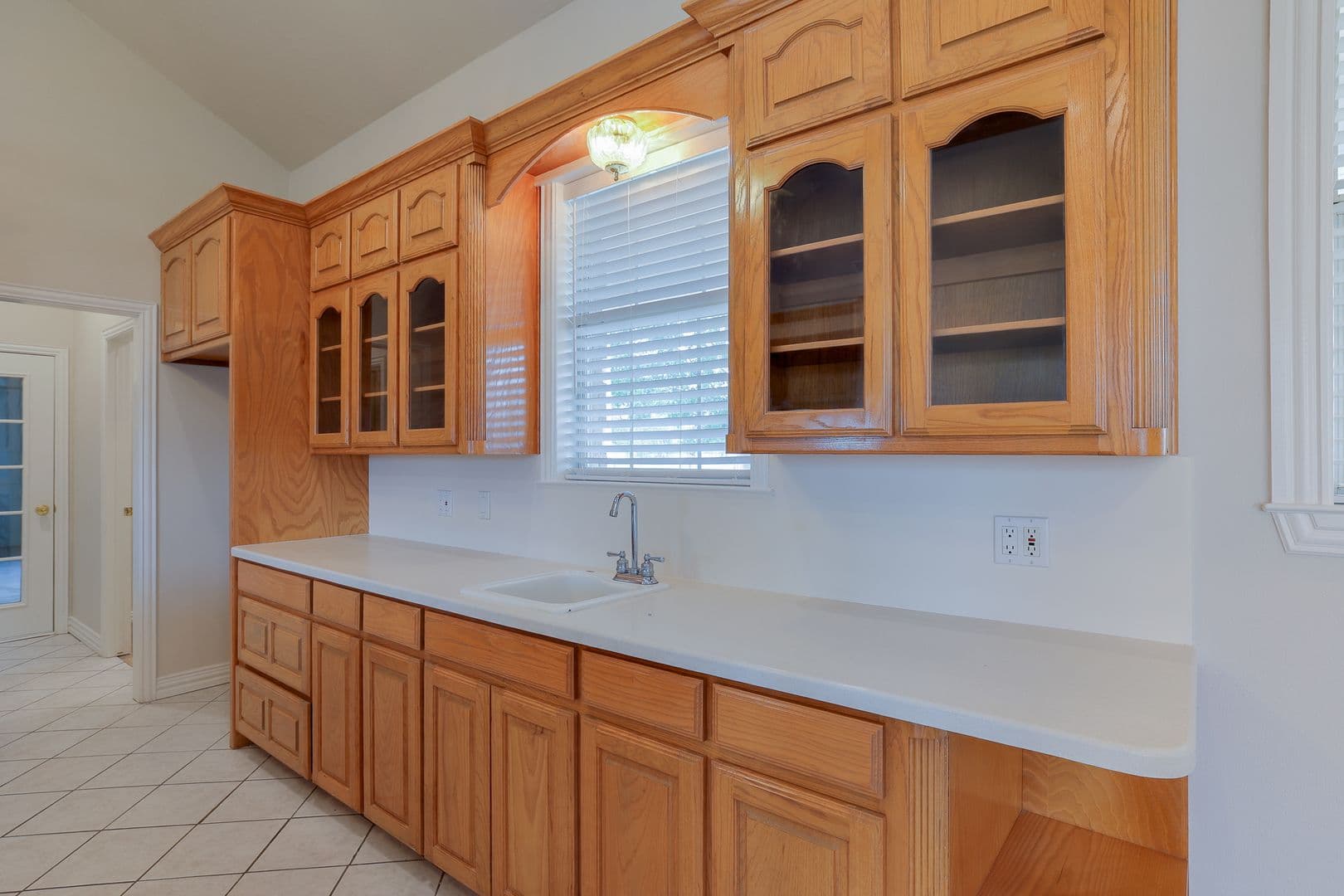 Fort Worth House: 9901 Oak Grove Road