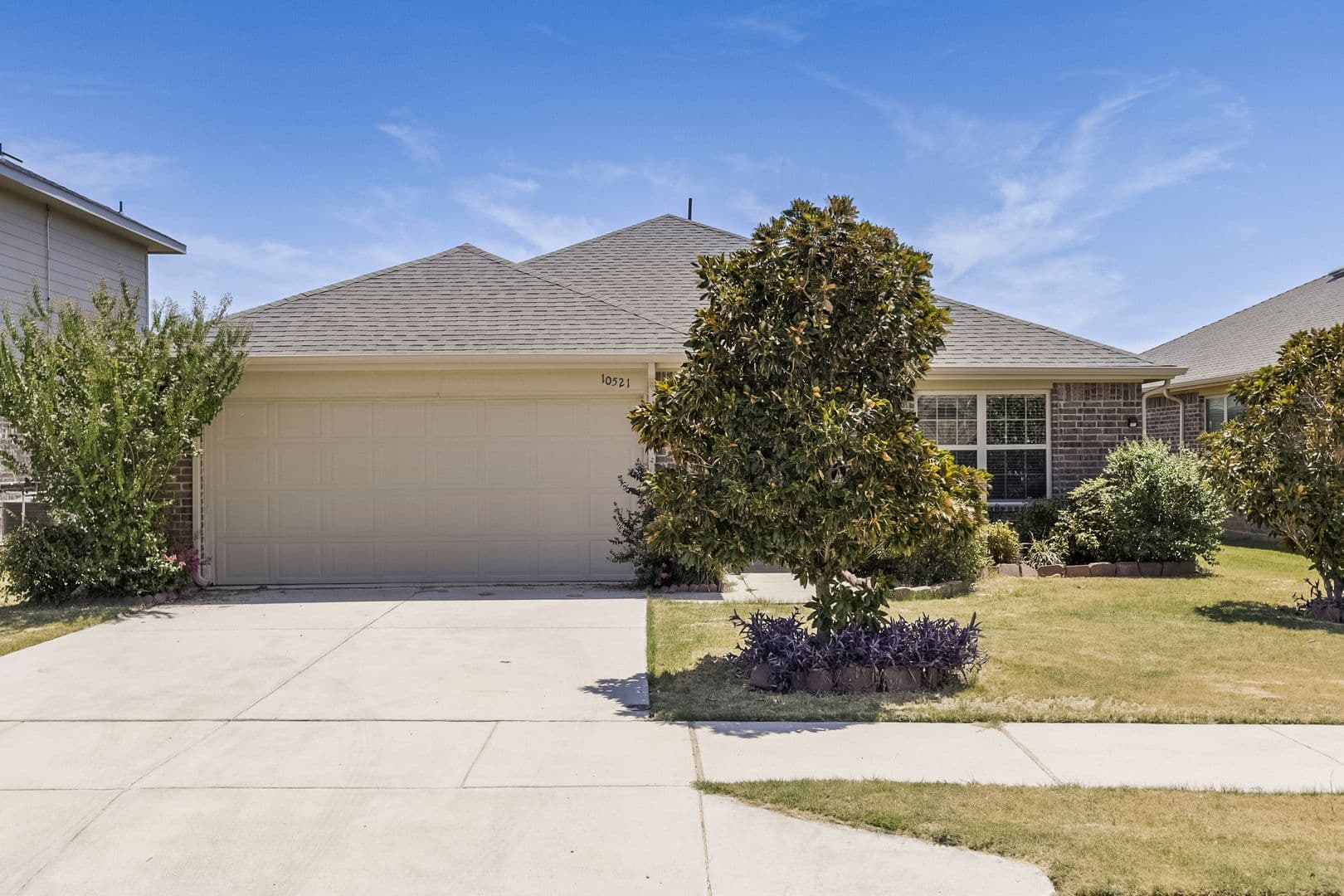 Fort Worth House: 10521 Hartley Lane