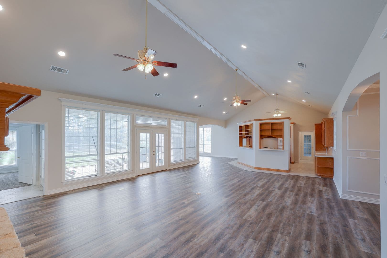 Fort Worth House: 9901 Oak Grove Road