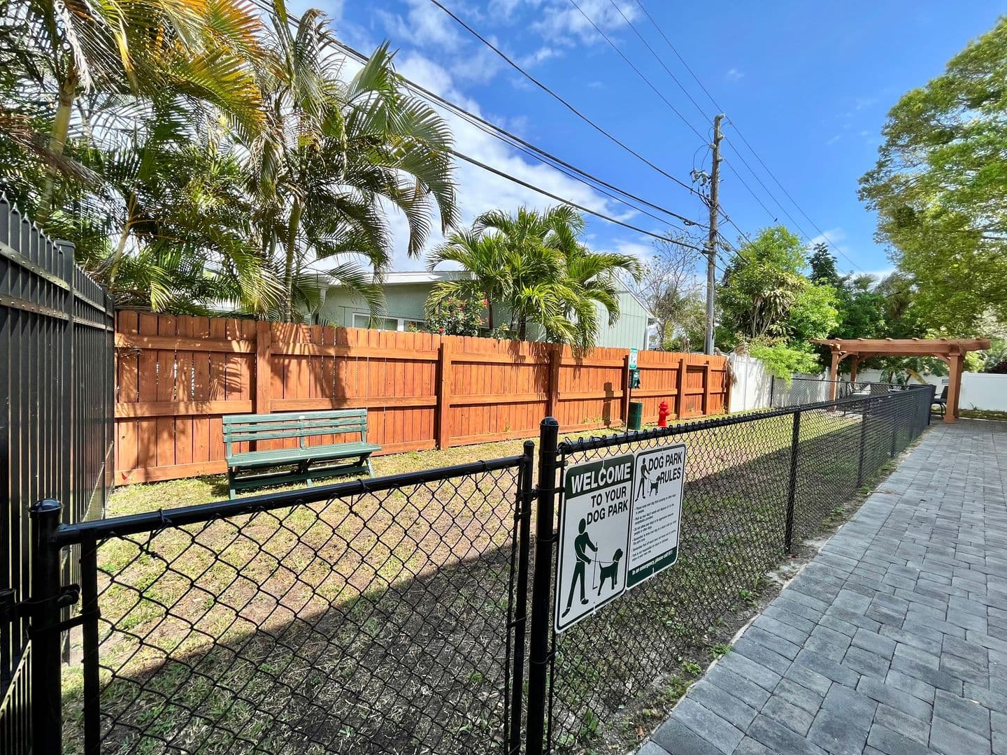 St. Petersburg Apartment: 4771 100th Way N