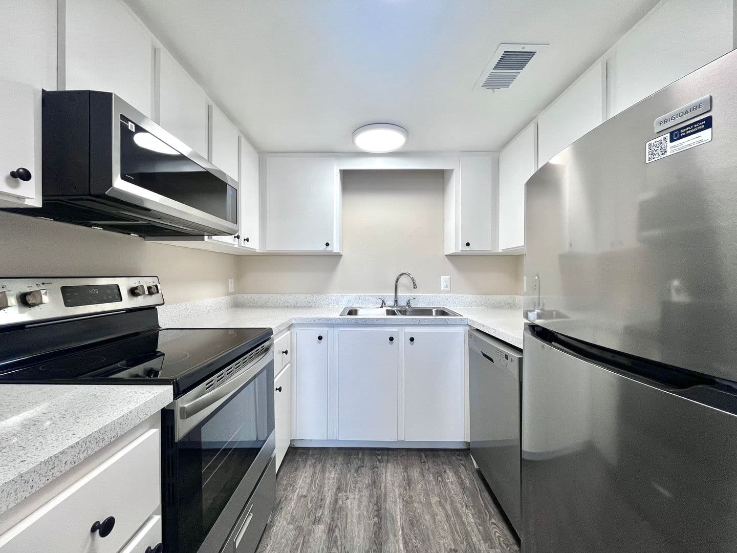 St. Petersburg Apartment: 5701 21st Ave N