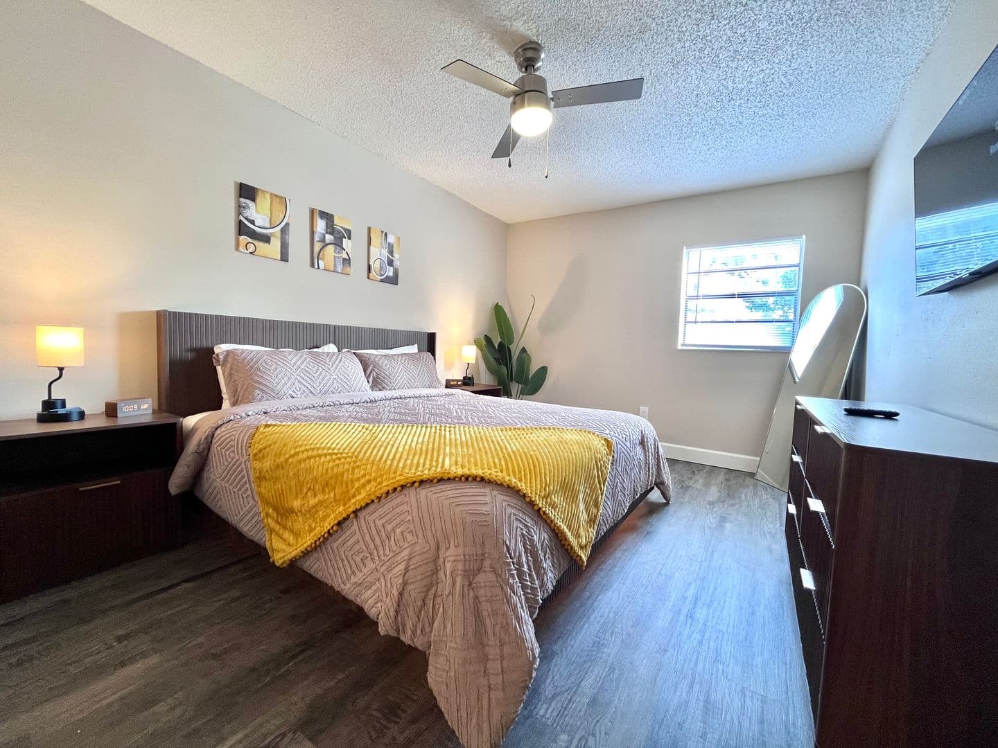 Tampa Apartment: 4216 S Manhattan Ave